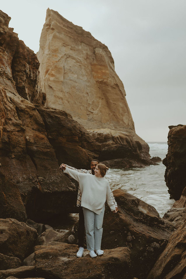 engagement shoot in Pacific City, OR