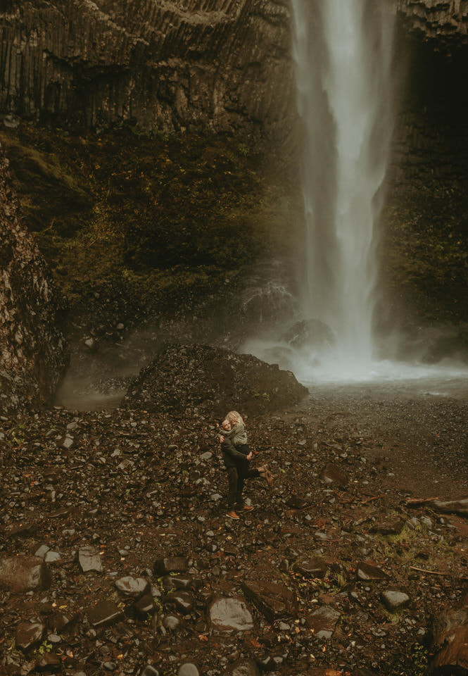 Waterfall engagement in Oregon