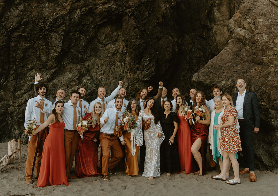 Wedding on Oregon beach