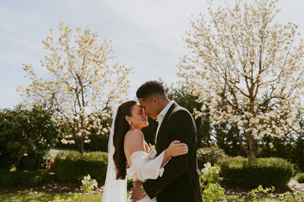 bride and groom at del mar villa